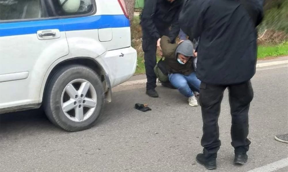 Συμπλοκές ΜΑΤ με μετανάστες στην δομή Μαλακάσας